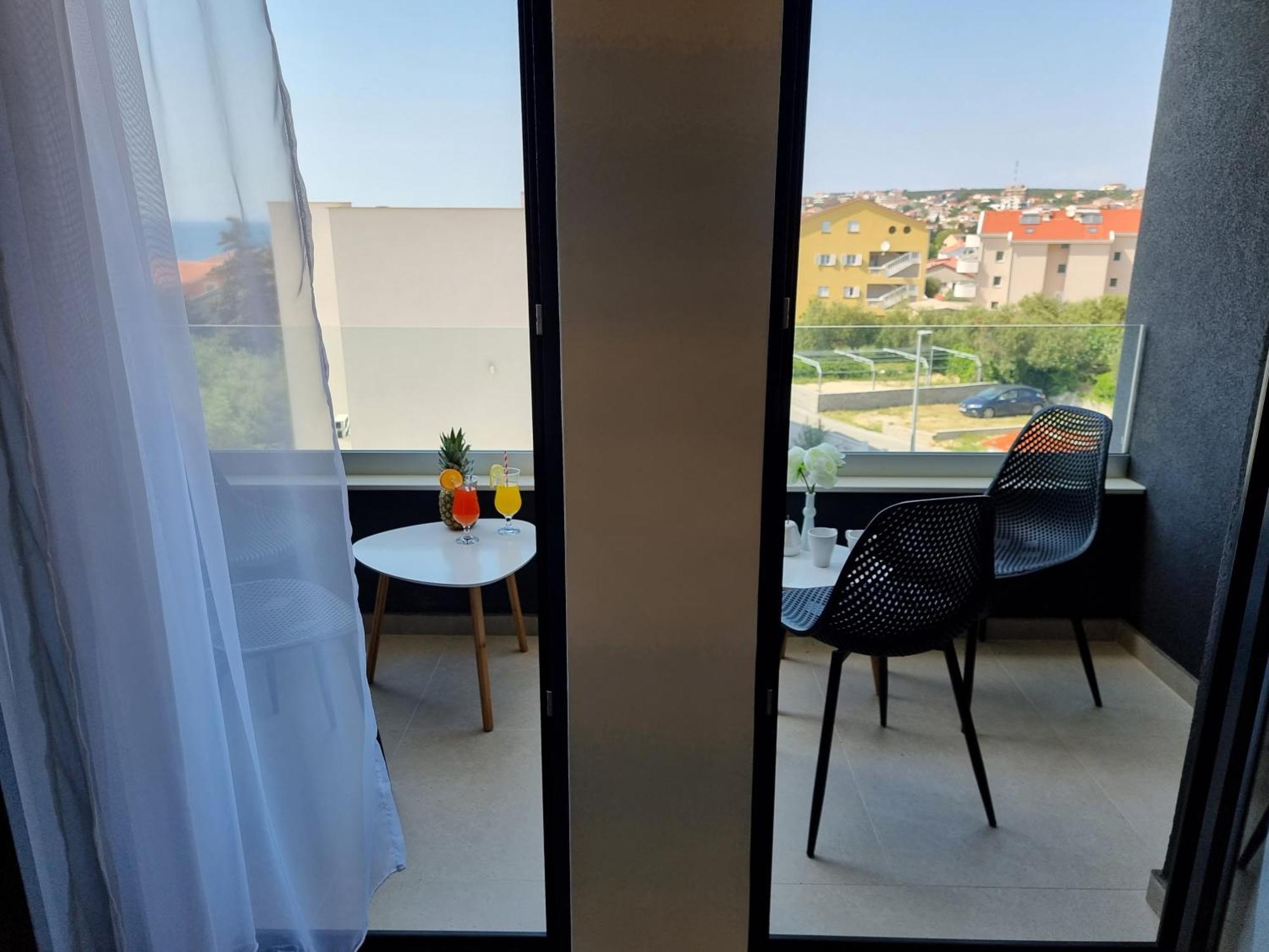 Shark Deluxe Apartament *
